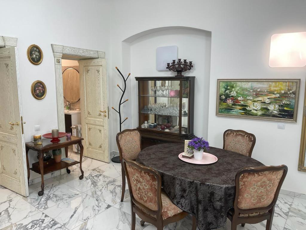 Riga Center Apartment In Old Town Esterno foto